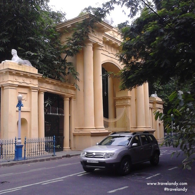 One of the gates of Raj Bhavan, the current official residence of the West Bengal's governor. During the British rule, this was the viceroy's official residence and India was ruled from here