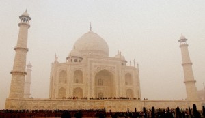 Taj Mahal on a foggy morning. Picture by Atreyee Kar