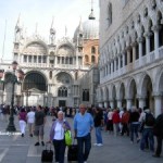 Venice: Protest against mass tourism